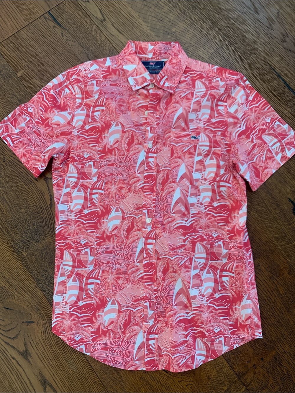 Vineyard Vines Coral and White Sailboat Print Short-Sleeve Button-Down Shirt